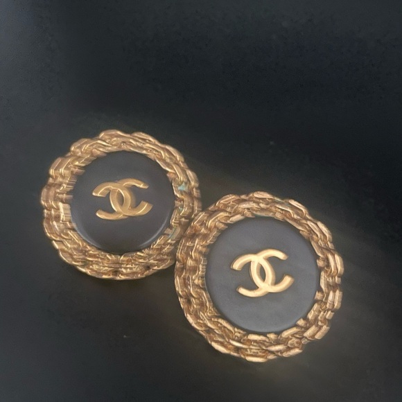 Chanel CC Logo Chain link 90’s Gold and Black Women's Earrings - Picture 5 of 6